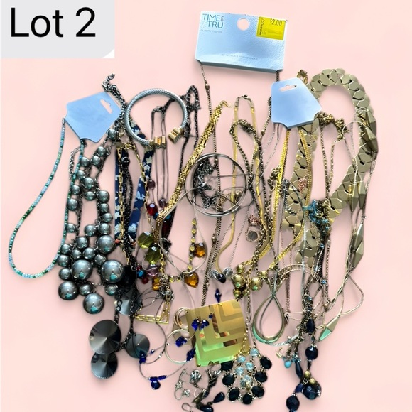 Jewelry Lot Over 1 lb Of Craft Jewelry Most Wearable Vintage -Modern Some Resell - Picture 7 of 11
